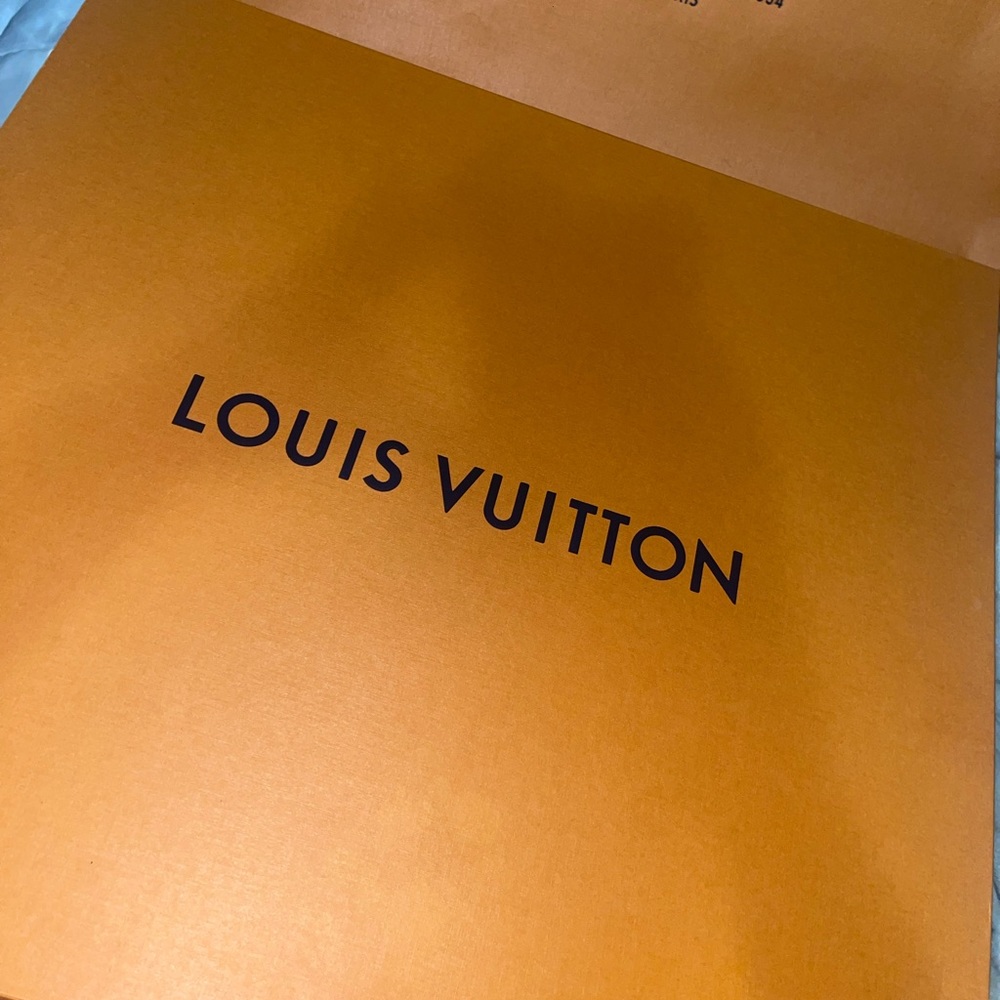 Lv box